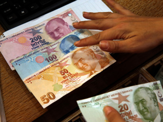 Турецкая лира обновила исторический минимум второй день подряд