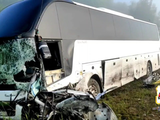 Рейсовый автобус попал в смертельное ДТП в Иркутской области