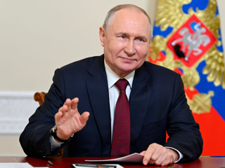 Путин поручил чиновникам вести себя скромнее