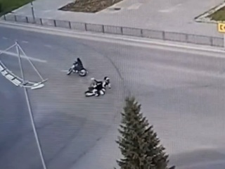 Подросток-нарушитель на мотоцикле отправил в больницу байкера