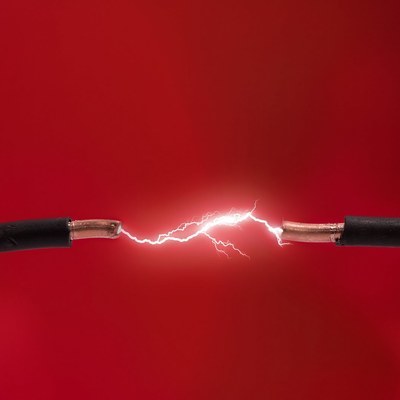 Предварительной причиной возгорания в поликлинике Челябинска стало короткое замыкание Предварительной причиной возгорания в поликлинике Челябинска стало короткое замыкание