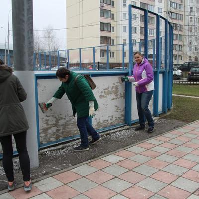 Прокуратура Нижнего Тагила проверит школу, где ученики вместо уроков строили стадион Прокуратура Нижнего Тагила проверит школу, где ученики вместо уроков строили стадион