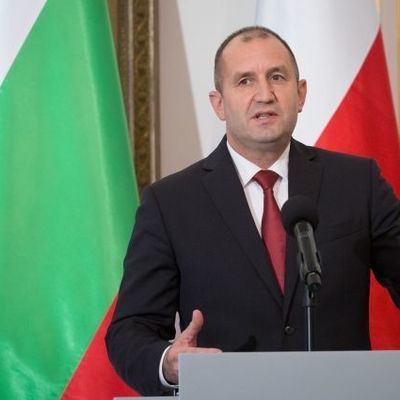 Путин обсудил с болгарским коллегой актуальные вопросы сотрудничества Путин обсудил с болгарским коллегой актуальные вопросы сотрудничества