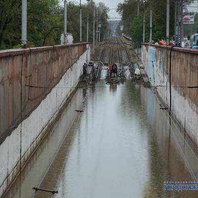 Основные городские магистрали в Волгограде расчищены от грунтовых наносов Основные городские магистрали в Волгограде расчищены от грунтовых наносов