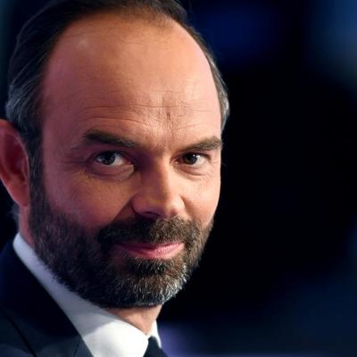 Премьер-министр Франции подал прошение об отставке Премьер-министр Франции подал прошение об отставке