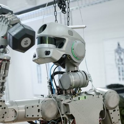 У робота Федора появилась подружка Маруська У робота Федора появилась подружка Маруська