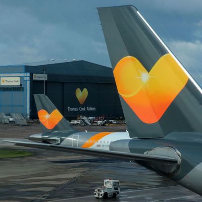 Британец остался без свадьбы из-за банкротства туроператора Thomas Cook Британец остался без свадьбы из-за банкротства туроператора Thomas Cook