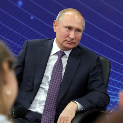 Путин обещал проработать возможность закрепления понятия Путин обещал проработать возможность закрепления понятия