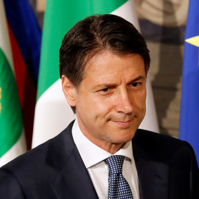 Премьер-министр Италии Джузеппе Конте заявил о намерении подать в отставку Премьер-министр Италии Джузеппе Конте заявил о намерении подать в отставку