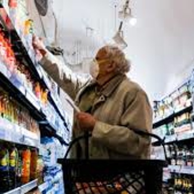 Путин предложил правительству вернуться к теме стабилизации цен на продукты Путин предложил правительству вернуться к теме стабилизации цен на продукты