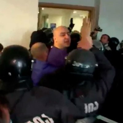 Более 20 человек задержаны в Грузии во время спецоперации по аресту Ники Мелии Более 20 человек задержаны в Грузии во время спецоперации по аресту Ники Мелии