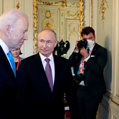 Первый раунд переговоров президентов России и США в Женеве завершен Первый раунд переговоров президентов России и США в Женеве завершен