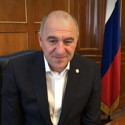 Парламент КЧР избрал Рашида Темрезова главой республики Парламент КЧР избрал Рашида Темрезова главой республики