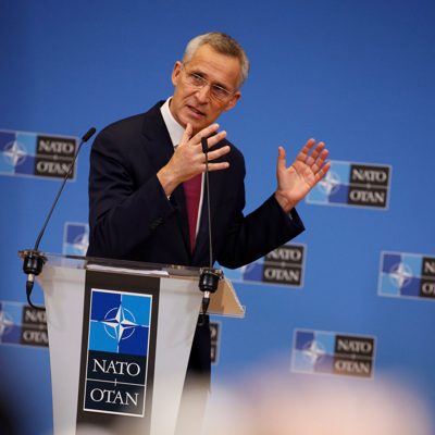 Столтенберг: НАТО не может гарантировать Украине безопасность