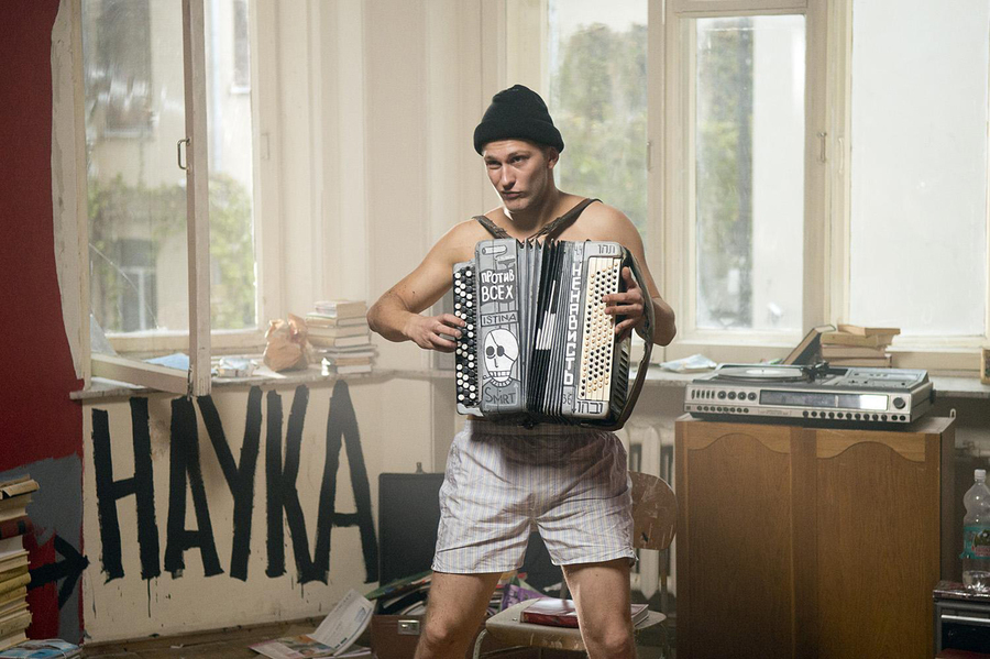 Павел Чинарев. Кадр из Х/ф "Тряпичный союз"