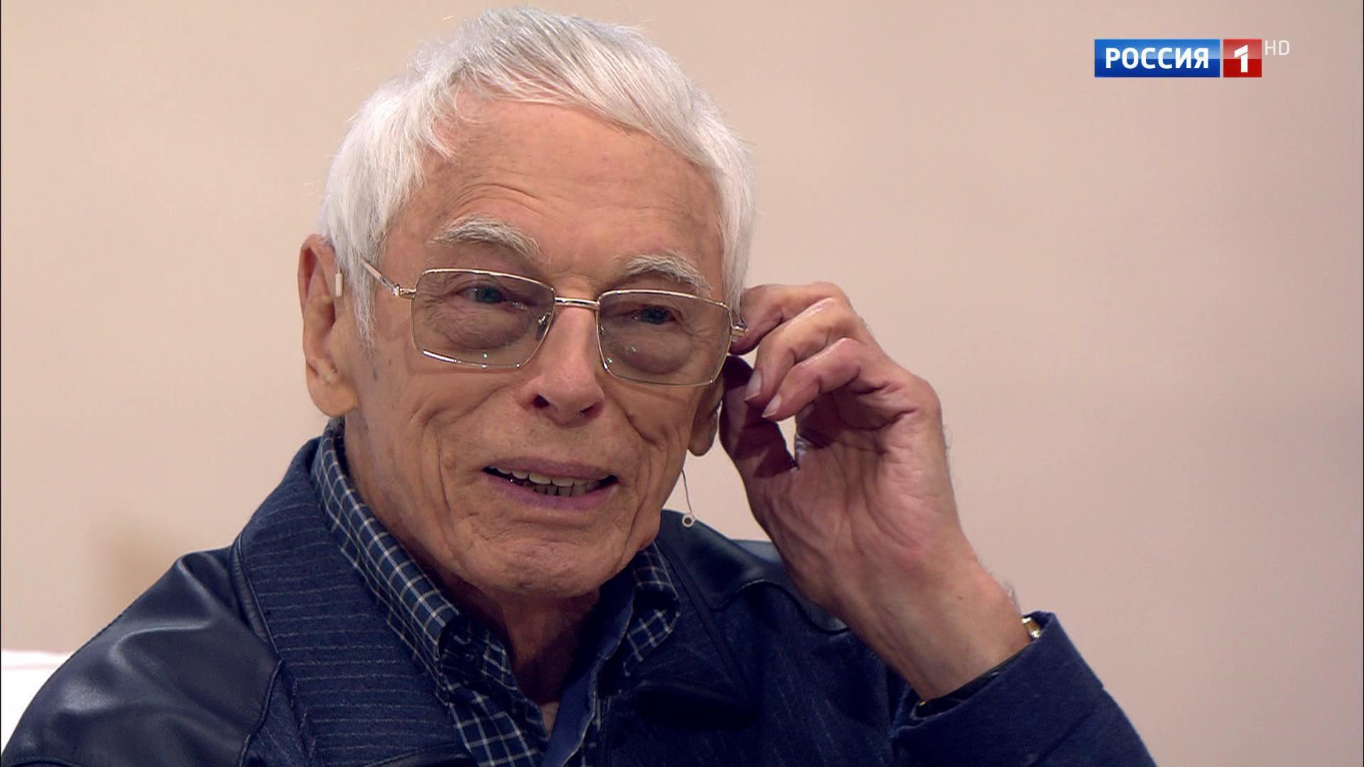 Зацепин сколько лет. Композитор зацепин фото. Зацепин сколько лет. Зацепин сколько лет. Зацепин композитор.