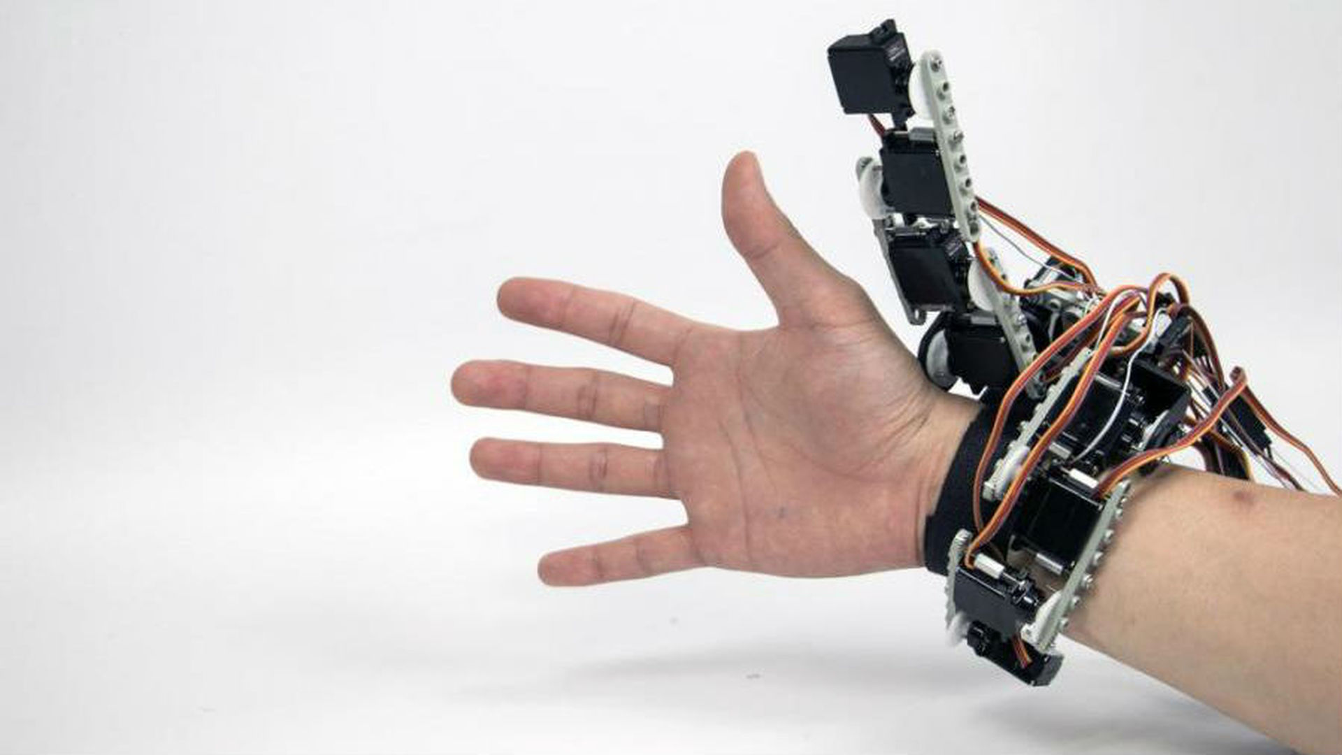 Arduino рука. Ардуино бионический протез руки. Роборука ардуино. Бионическая рука на ардуино. Рука манипулятор на ардуино.