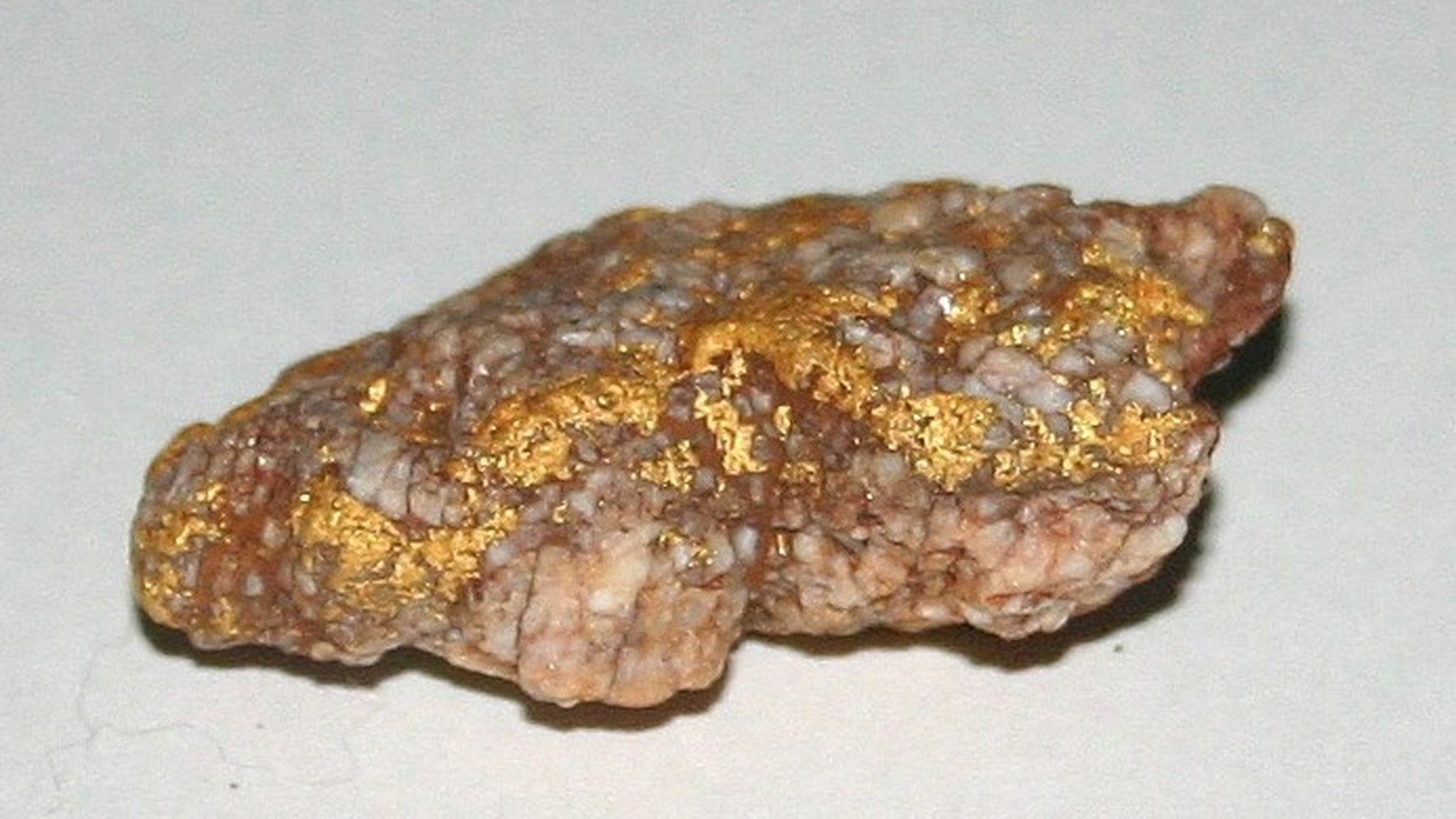Кварц-золото-медная руда