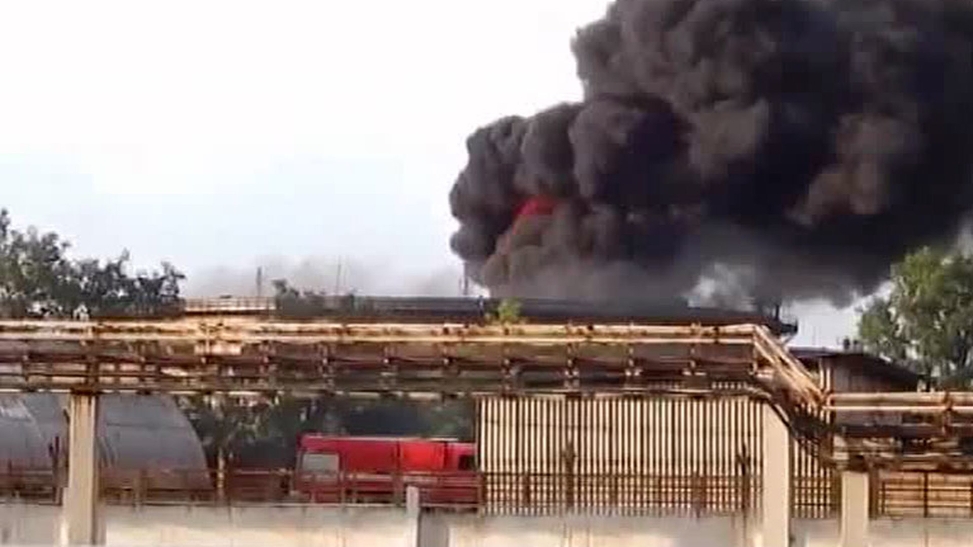 Взрыв на Ангарском нефтехимическом комбинате