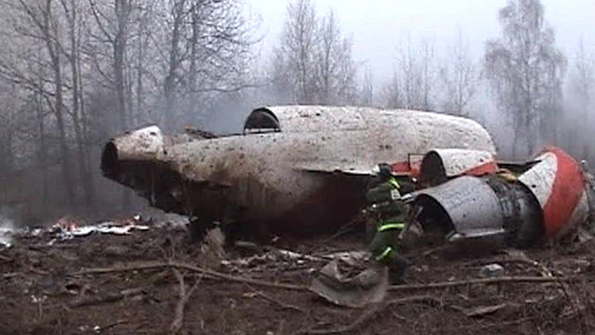 Смоленске авиакатастрофа. Катастрофа польского ту-154 под Смоленском. Ту 154 Качиньского крушение. Катастрофа ту-154 в Смоленске.