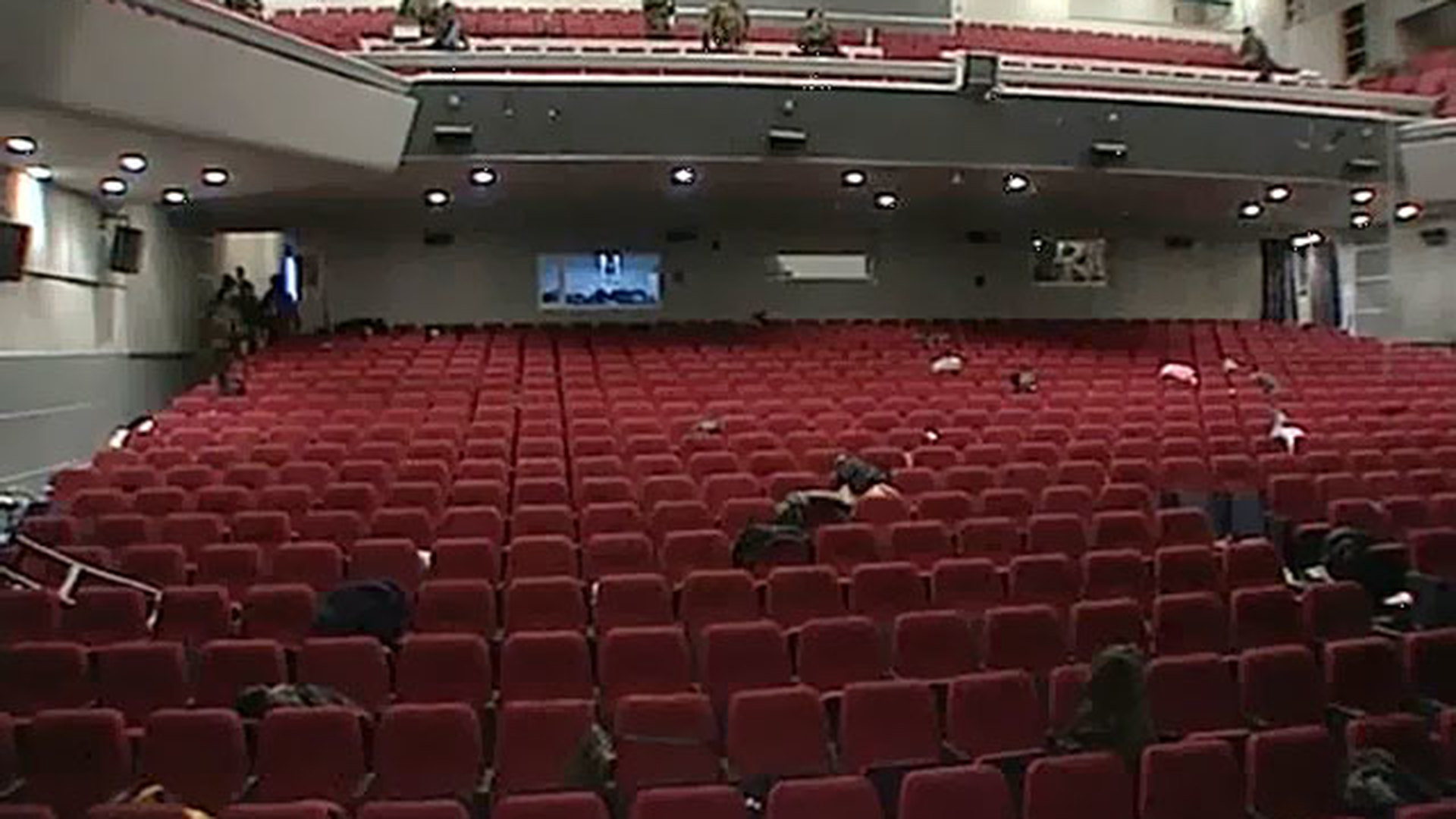 Театральный центр на Дубровке 2002