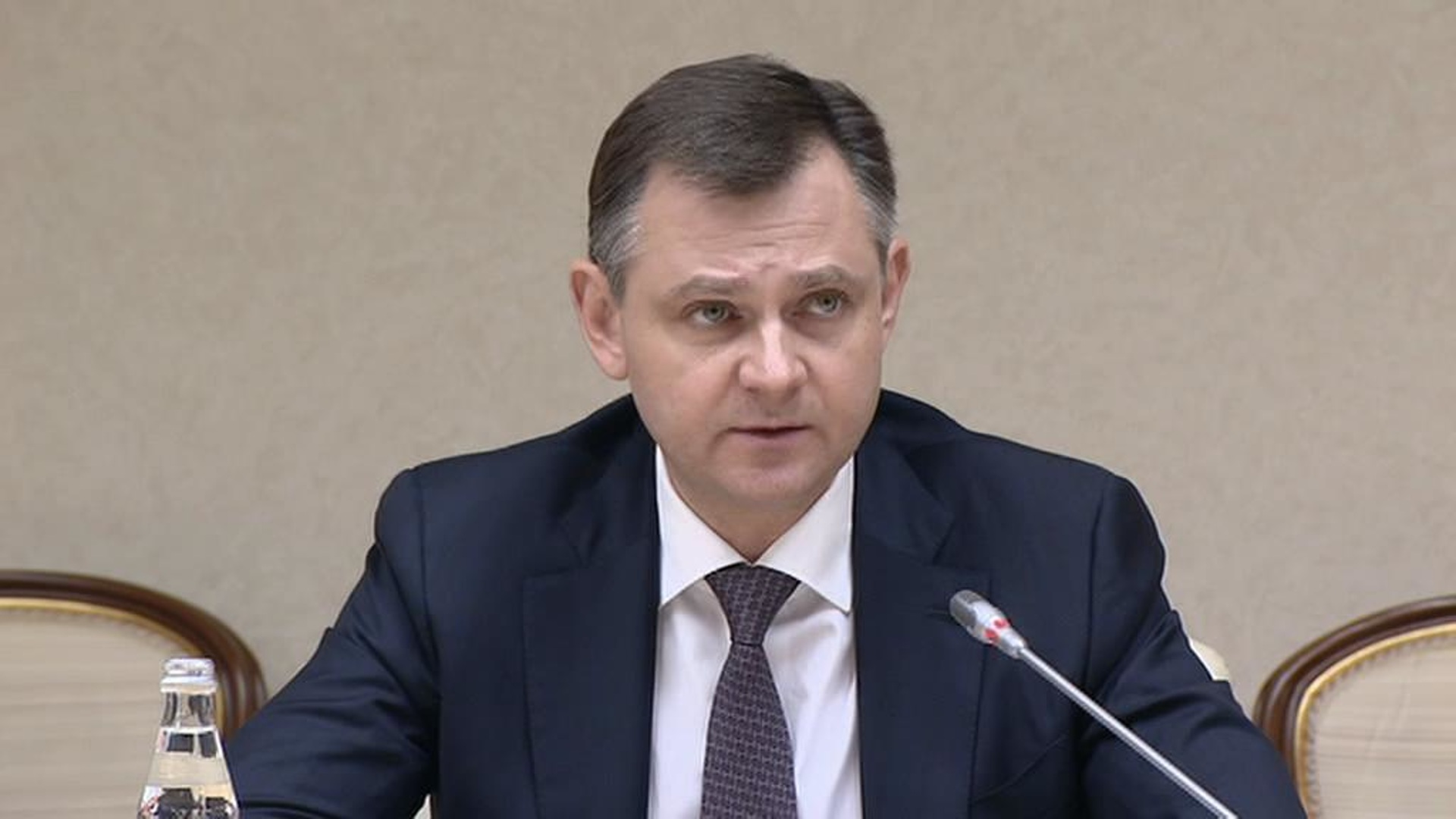 Оак генеральный директор. Слюсарь юрий борисович с путиным. Слюсарь юрий борисович. Генеральный директор оак юрий слюсарь. Оак генеральный директор.