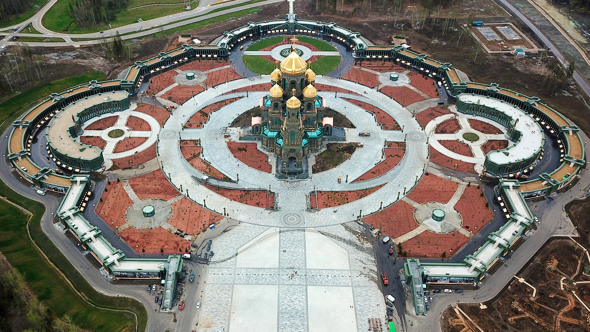 Парк Патриот в Подмосковье храм