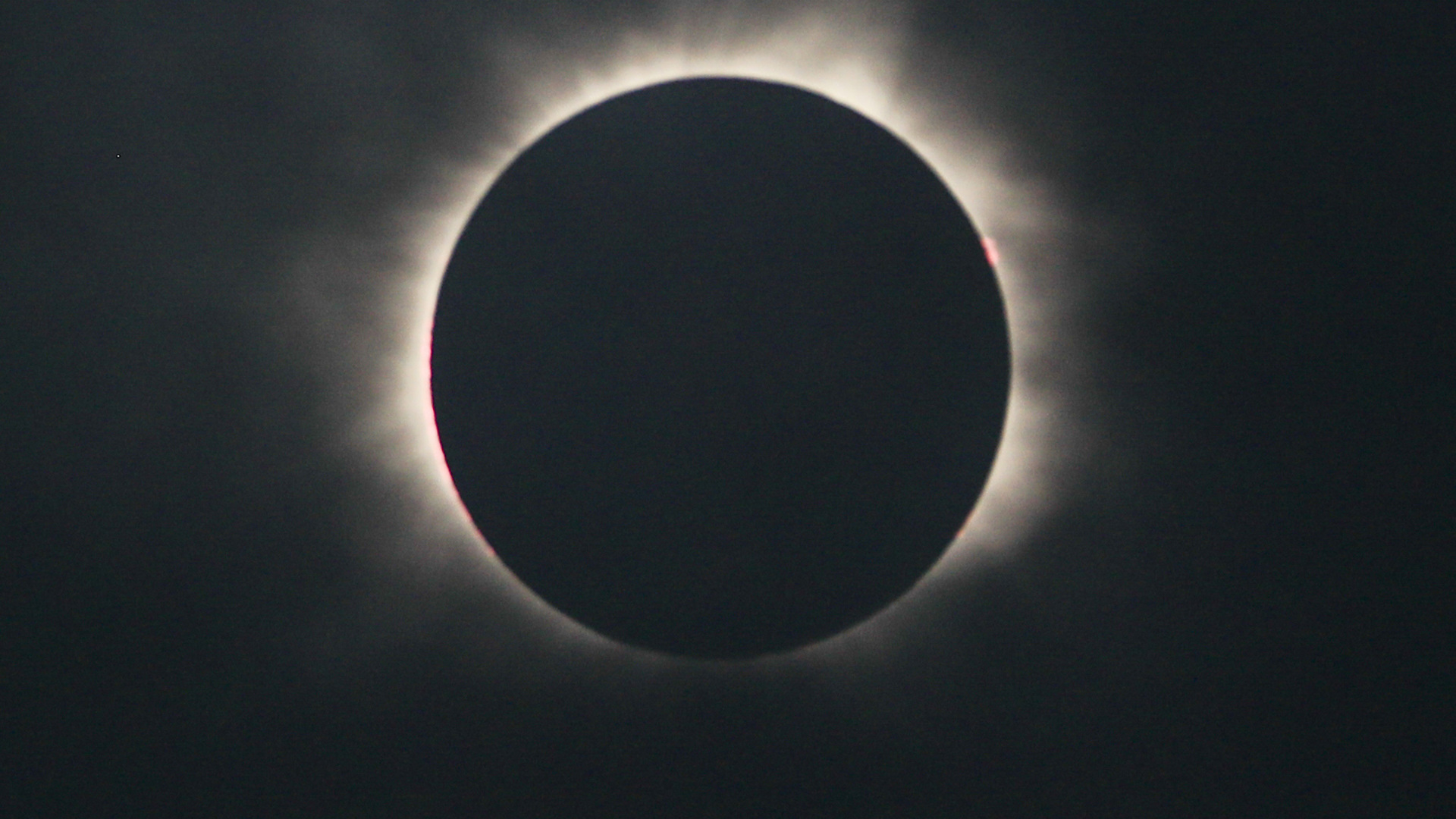 Источники света затмение. Кольцеобразное солнечное затмение. Солнечное затмение 10 июня 2021. Полное кольцеобразное затмение. Кольцеобразное лунное затмение.