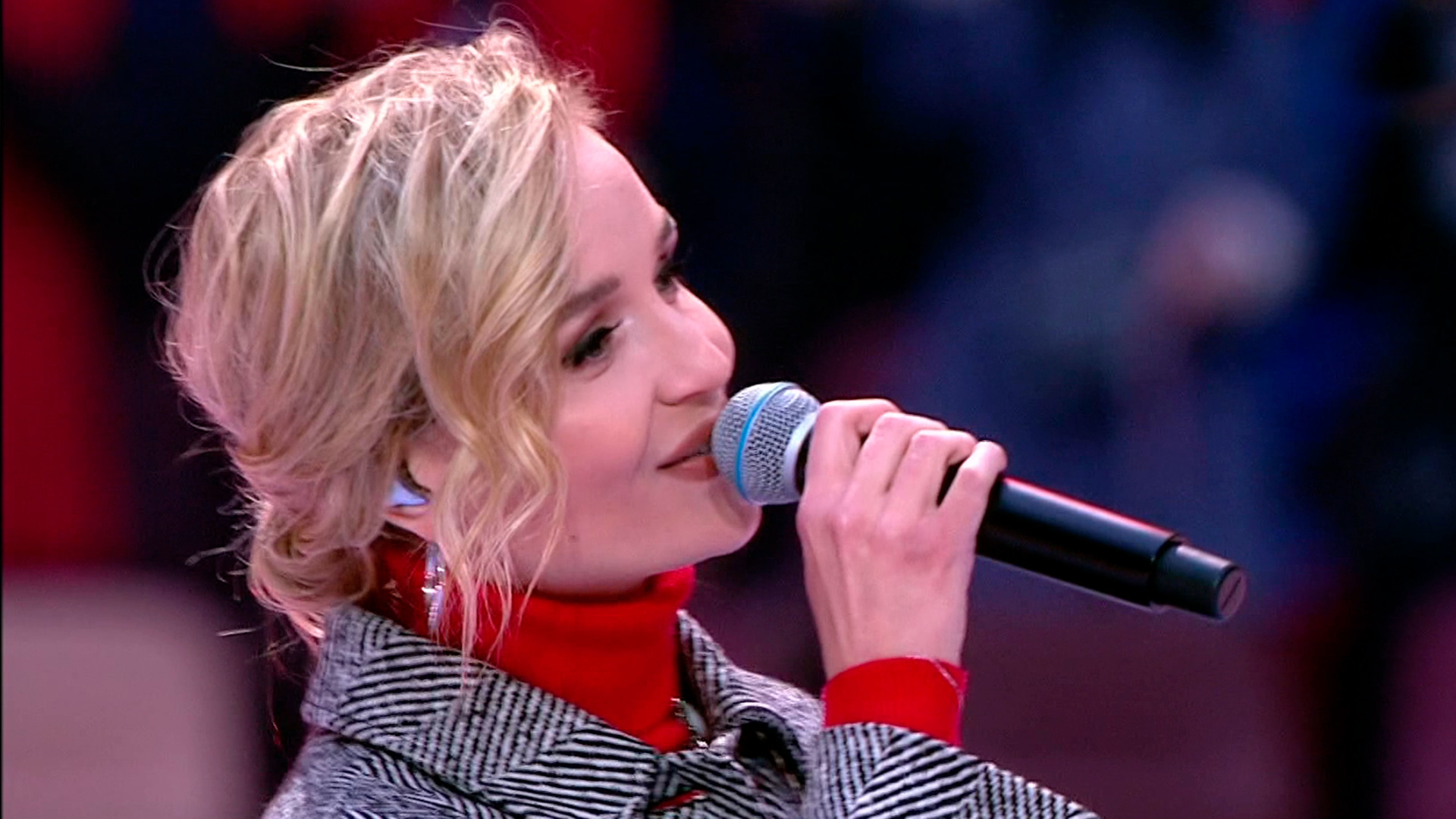 Гагарина на концерте в лужниках. Концерт полины гагарина в лужниках. Концерт полины гагарина в лужниках. Концерт полины гагарина в лужниках. Гагарина на концерте в лужниках.