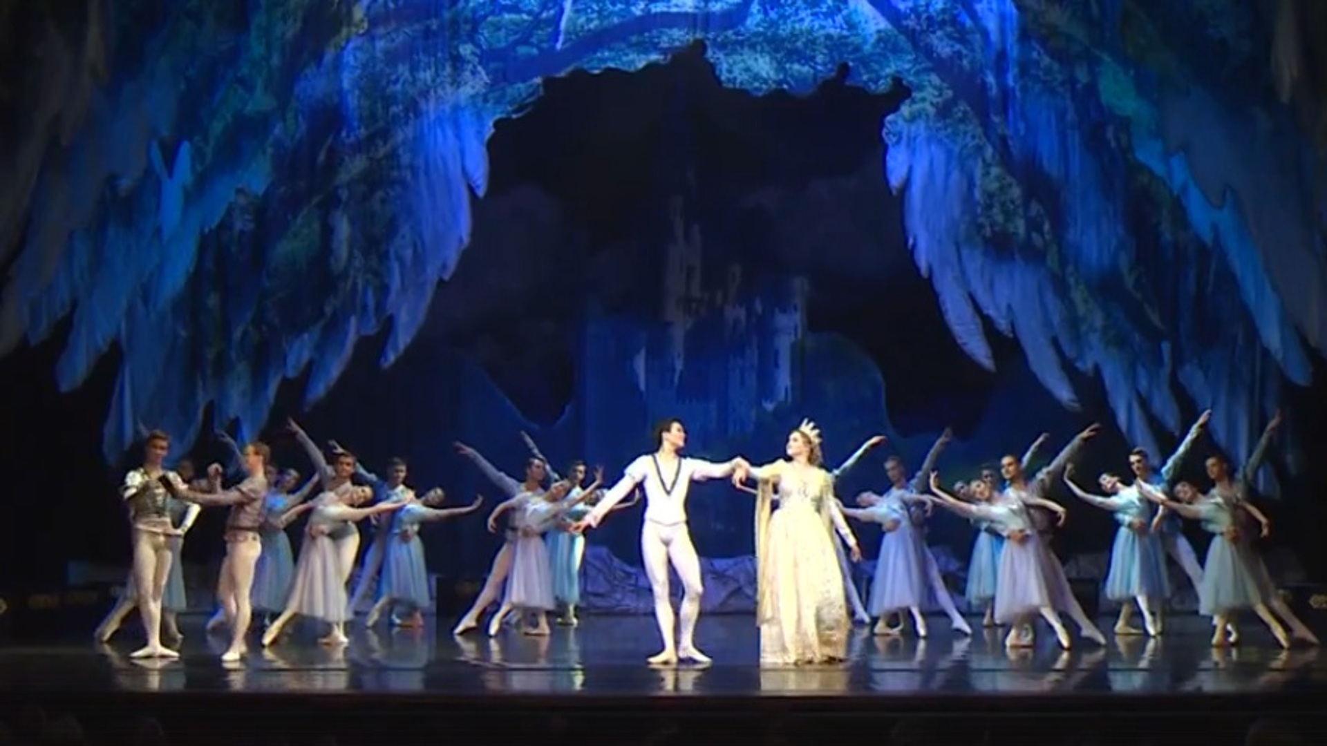 Эквус спектакль мхат. Русский классический театр балета. Балет золушка. Эквус балет. Балет в москве ноябрь 2024.