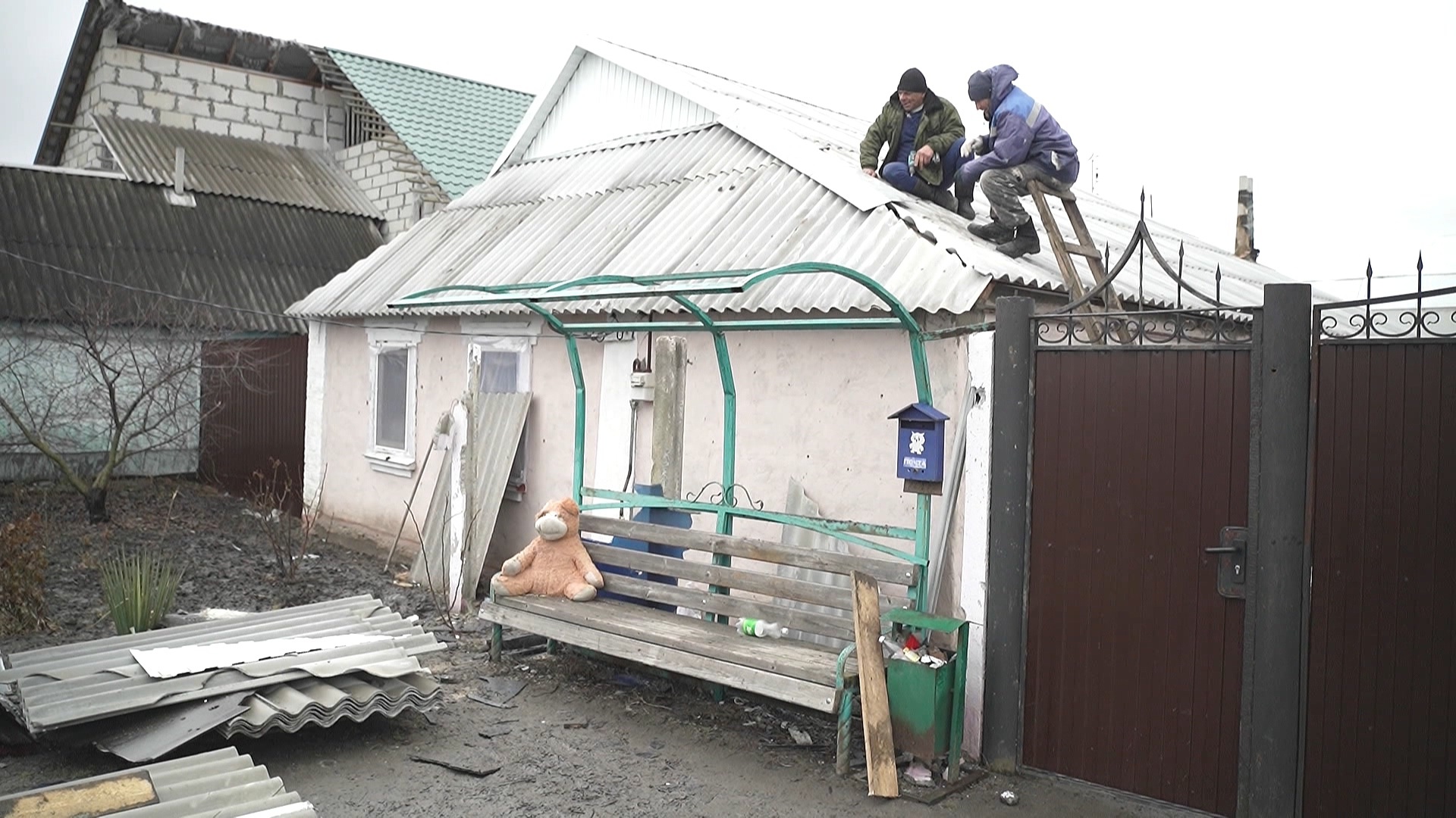 Новости белгорода на сегодня обстрелы последние белгородской. Обстрел Белгородской области. В селе. Обстрел Белгородской области сейчас. Белгородская область граница с Украиной.