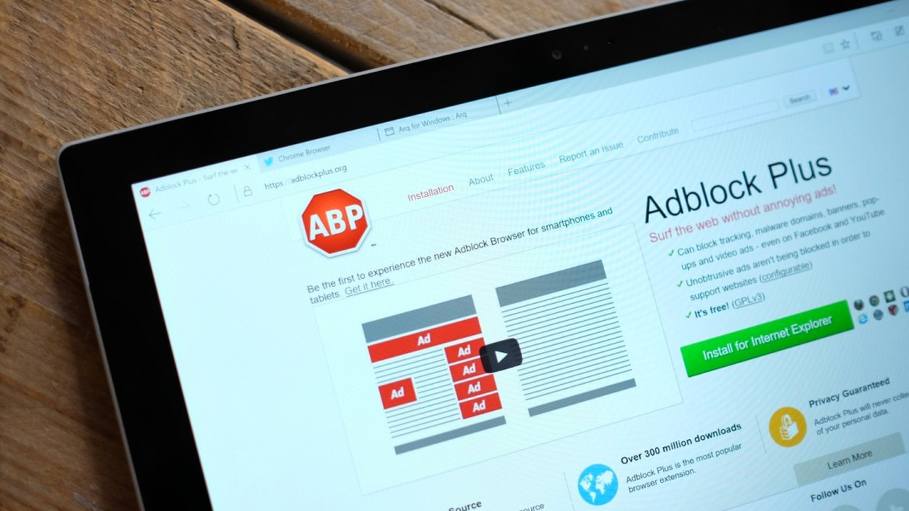 Adblock Plus помешает соцсетям отслеживать пользователей