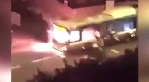 В Париже группа молодых людей атаковала пассажирский автобус