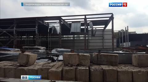 На юге Москвы при сносе самостроя пострадали четверо рабочих
