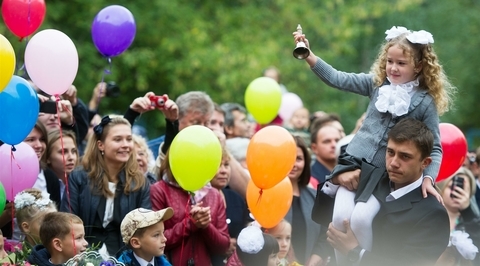 1 сентября на линейки в Крыму пустят только вакцинированных родителей первоклассников