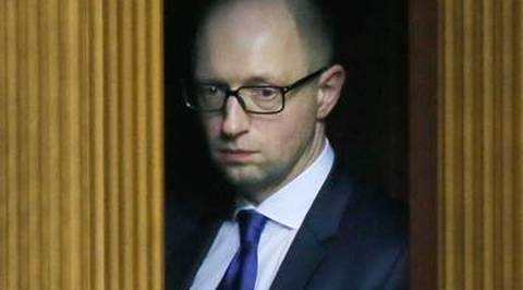 Яценюк пожаловался, что Россия превращает украинскую ГТС в металлолом
