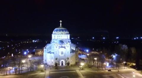 Как отмечают Рождество на Земле и в космосе