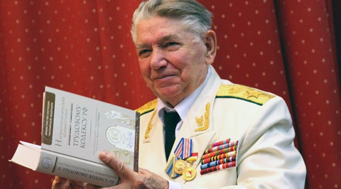 Скончался прокурор Александр Сухарев