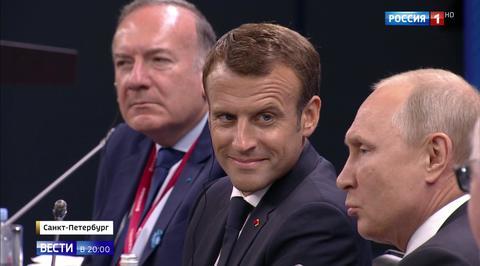 Суммы сделок на форуме в Петербурге идут на миллиарды долларов