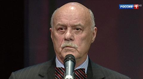 Режиссер, художник, политик и рыцарь: не стало Станислава Говорухина