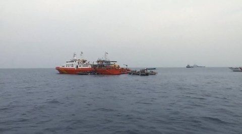 Найден фюзеляж упавшего в море "Боинга"
