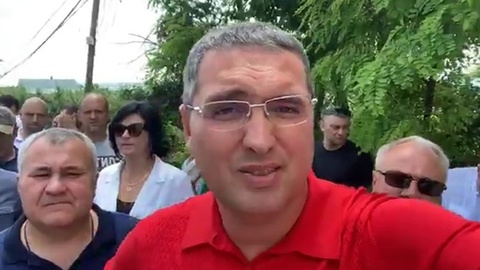 Усатый возвращается