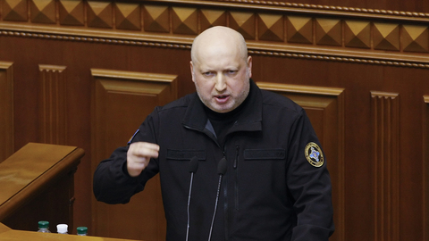 "Штурмовику" Турчинову посоветовали захватить белый флаг