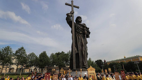 Православные отмечают День крещения Руси