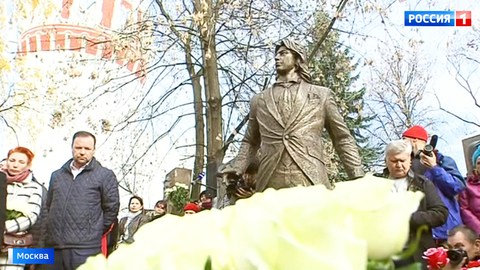 На Новодевичьем кладбище открыли памятник Дмитрию Хворостовскому