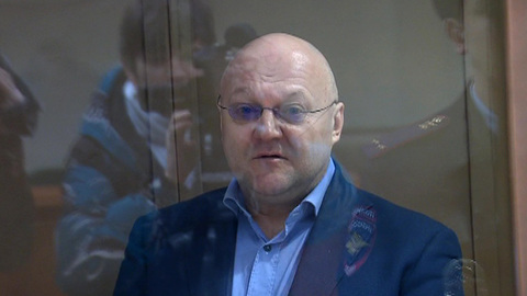Для генерала Следственного комитета обвинение просит 16 лет колонии