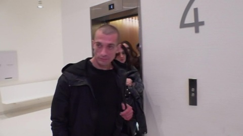 С Павленского требуют снять все обвинения