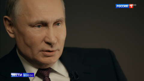 Смена правительства, выбор премьера и "как там Медведев": Путин дал необычное интервью