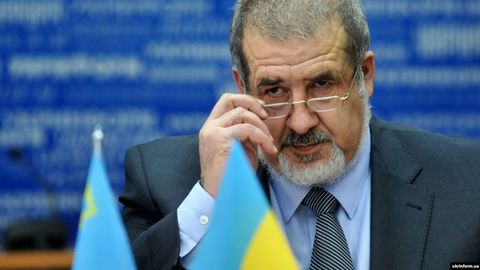 Чубаров "дошел до людоедства", считает Молохов