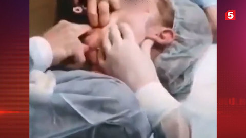 Автор "губ дьявола" чуть не убил пациентку во время операции
